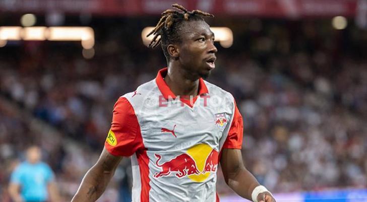 Fenerbahçe’de sıcak saatler! Kanat durumuna sürpriz isim…