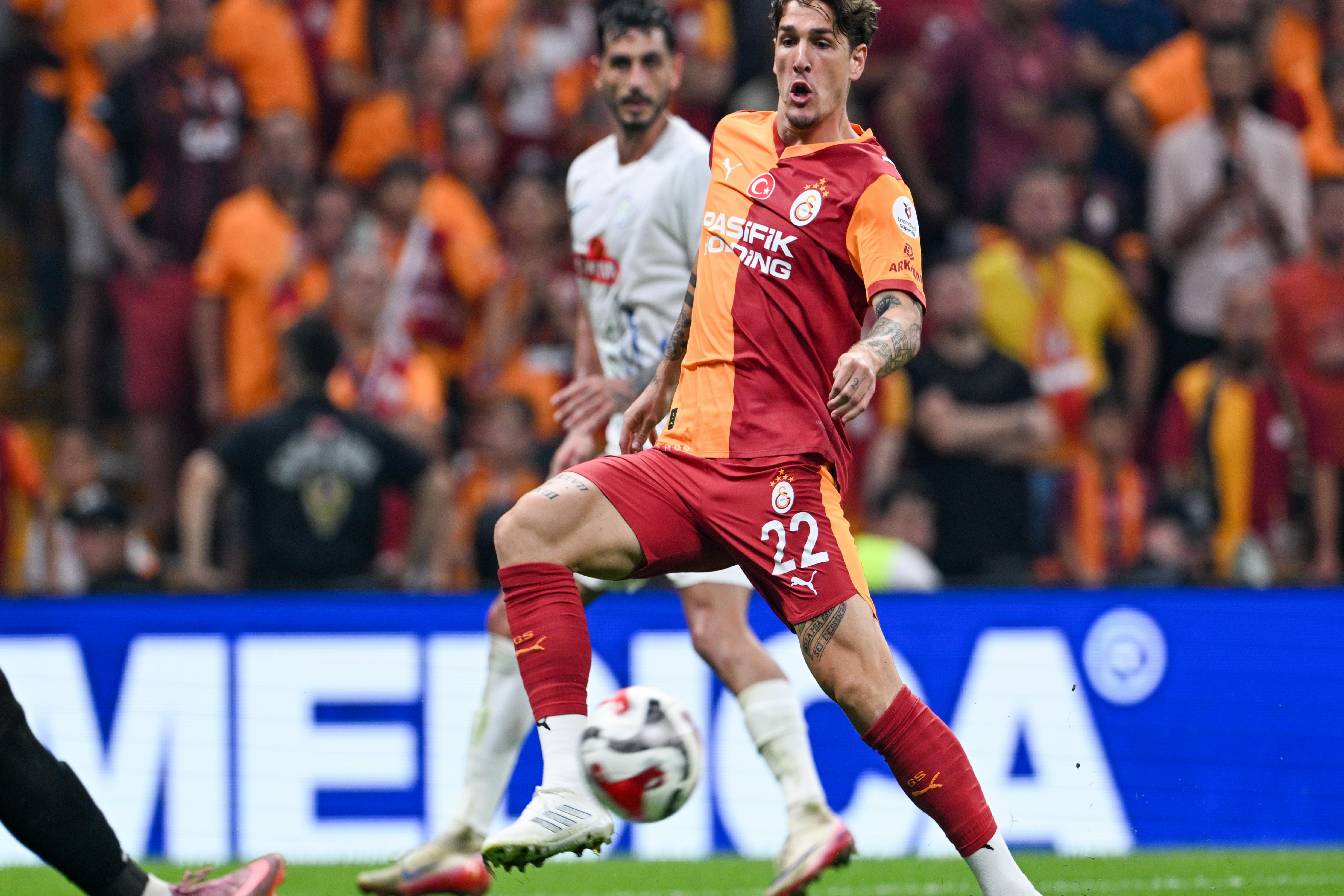 flas-iddia-galatasarayda-bir-ayrilik-daha-0-1jBec4k2 Flaş iddia! Galatasaray'da bir ayrılık daha