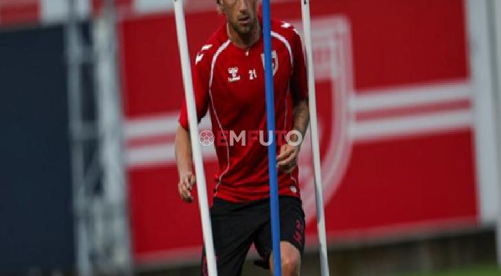 Kritik maç öncesi Carlo Holse ve Anthony Musaba gelişmesi