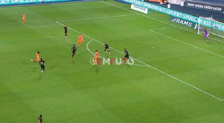 Nuno Da Costa harikulade vurdu, kaleci kurtardı!