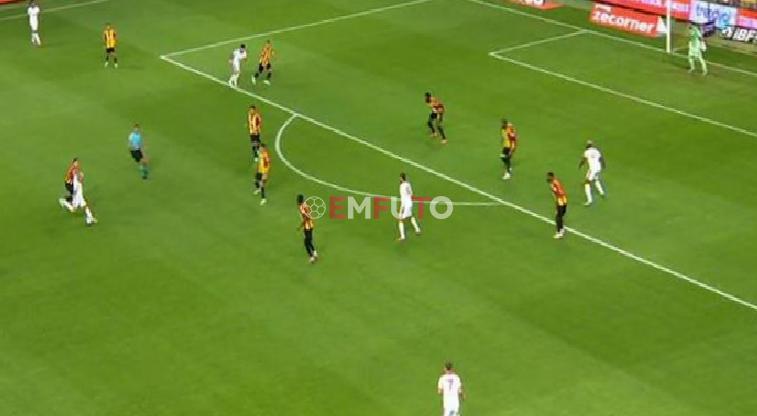 Torreira çok uzaklardan vurdu! Evvel Bilal sonra direk