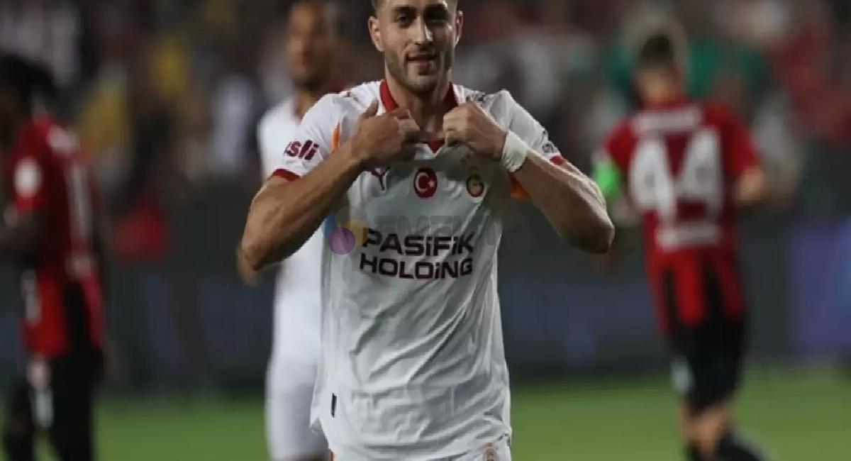 alper-yilmazin-yeni-maasi-asik-r-oldu-dev-artirimli-yeni-mukaveleye-imza-atti-1-jFVHQHJA Alper Yılmaz'ın yeni maaşı aşikâr oldu! Dev artırımlı yeni mukaveleye imza attı