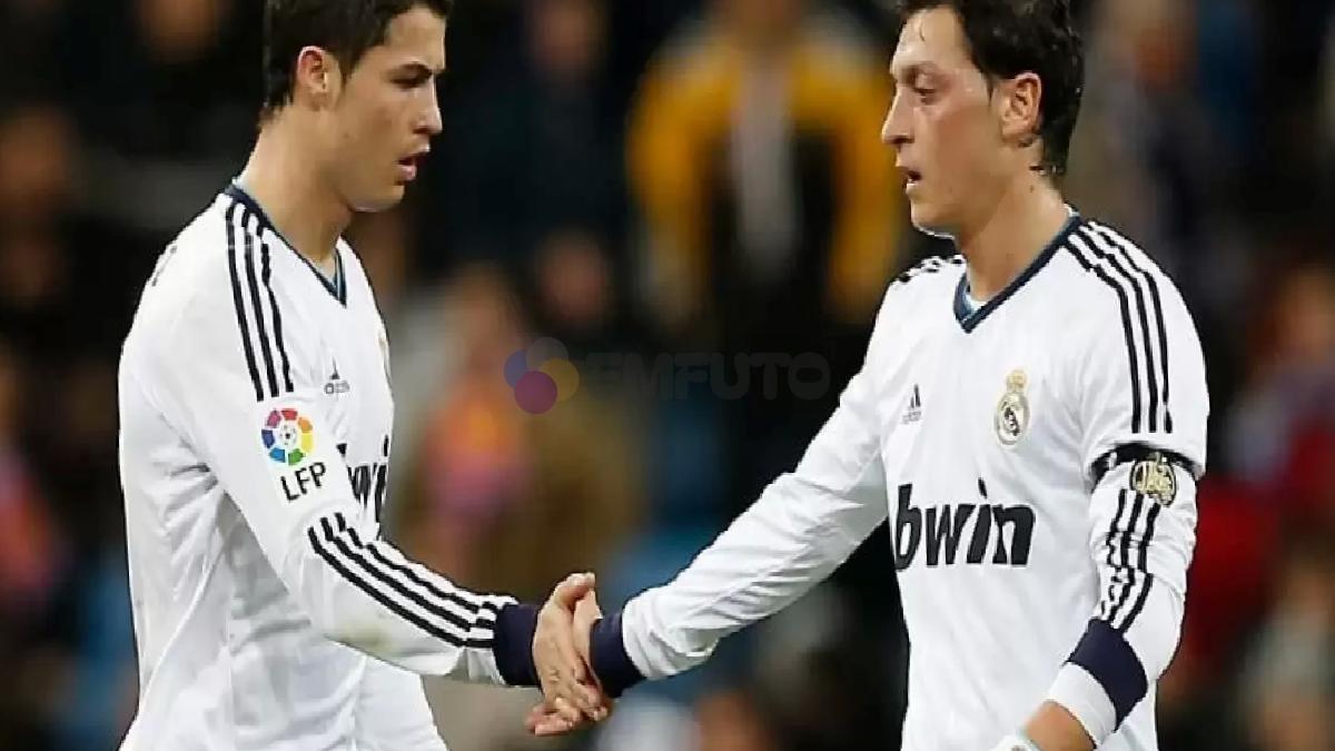 arda-guler-kylian-mbappe-ikilisine-cristiano-ronaldo-mesut-ozil-benzetmesi-0-n5rPabRn Arda Güler - Kylian Mbappe ikilisine Cristiano Ronaldo - Mesut Özil benzetmesi!