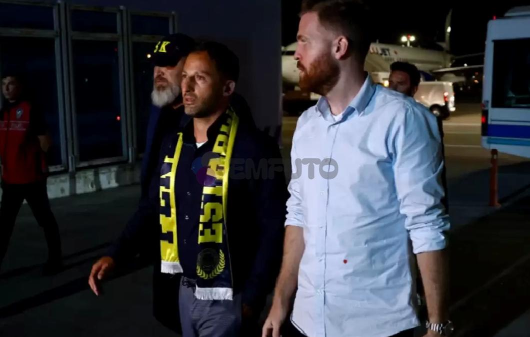 domenico-tedesco-fbahceyi-neden-tercih-ettigini-acikladi-cok-uygun-bir-tesir-birakti-bende-1-UjzXsAkL Domenico Tedesco, F.Bahçe'yi neden tercih ettiğini açıkladı: Çok uygun bir tesir bıraktı bende!
