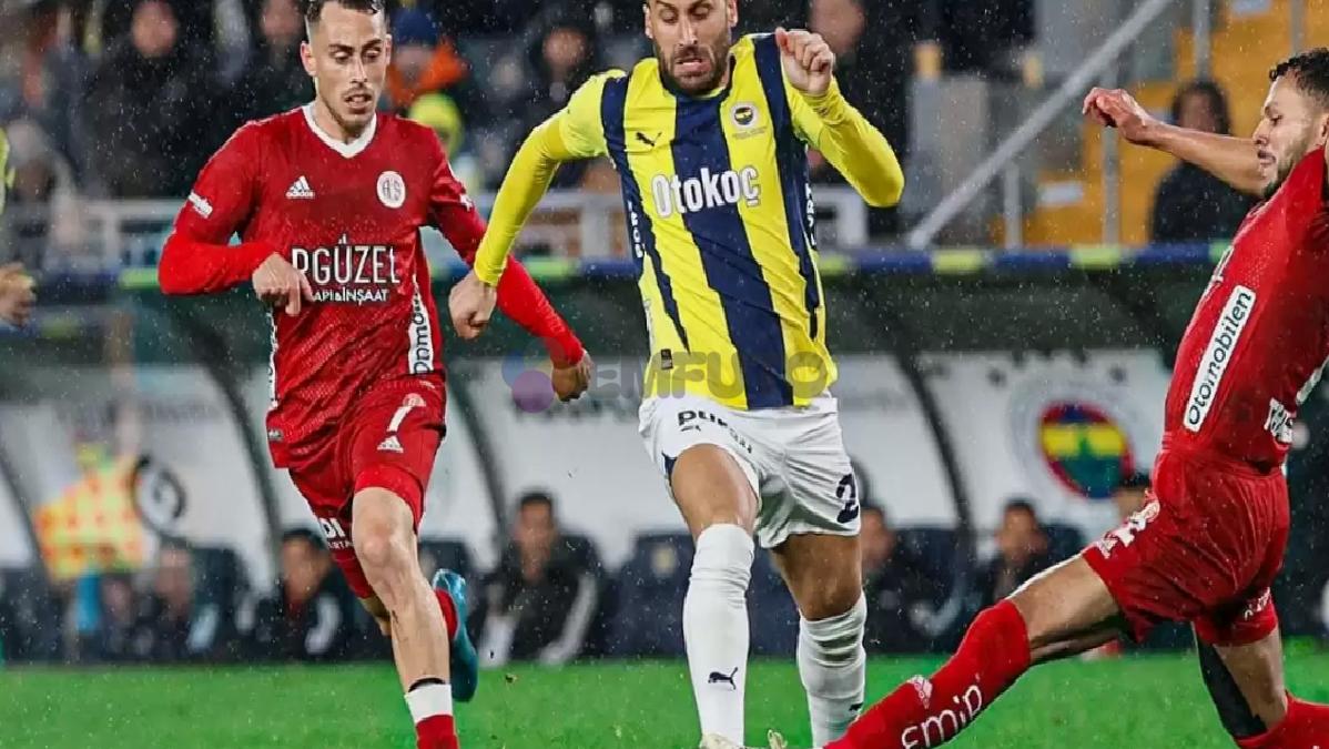 fenerbahcede-ayrilik-kapida-golcu-futbolcu-icin-super-lig-gruplari-yarisiyor-0-gSLLZZUk Fenerbahçe'de ayrılık kapıda! Golcü futbolcu için Süper Lig grupları yarışıyor