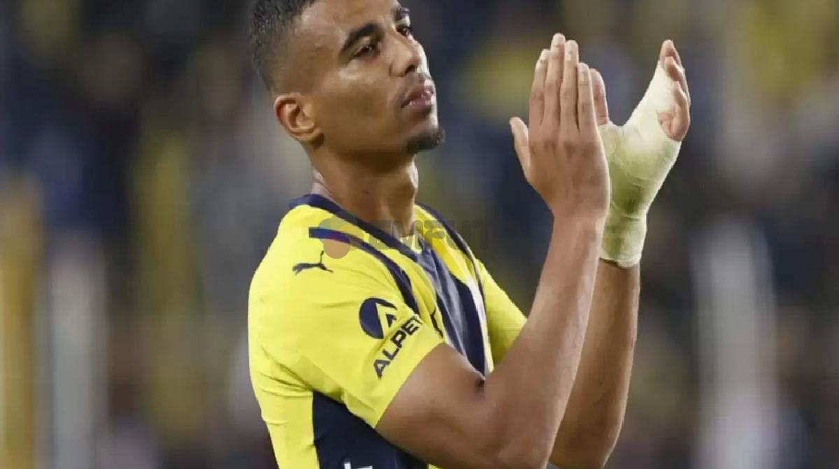 fenerbahcede-beklenen-ayrilik-resmen-gerceklesti-tffye-bildirildi-0-xlEEAx6u Fenerbahçe'de beklenen ayrılık resmen gerçekleşti! TFF'ye bildirildi