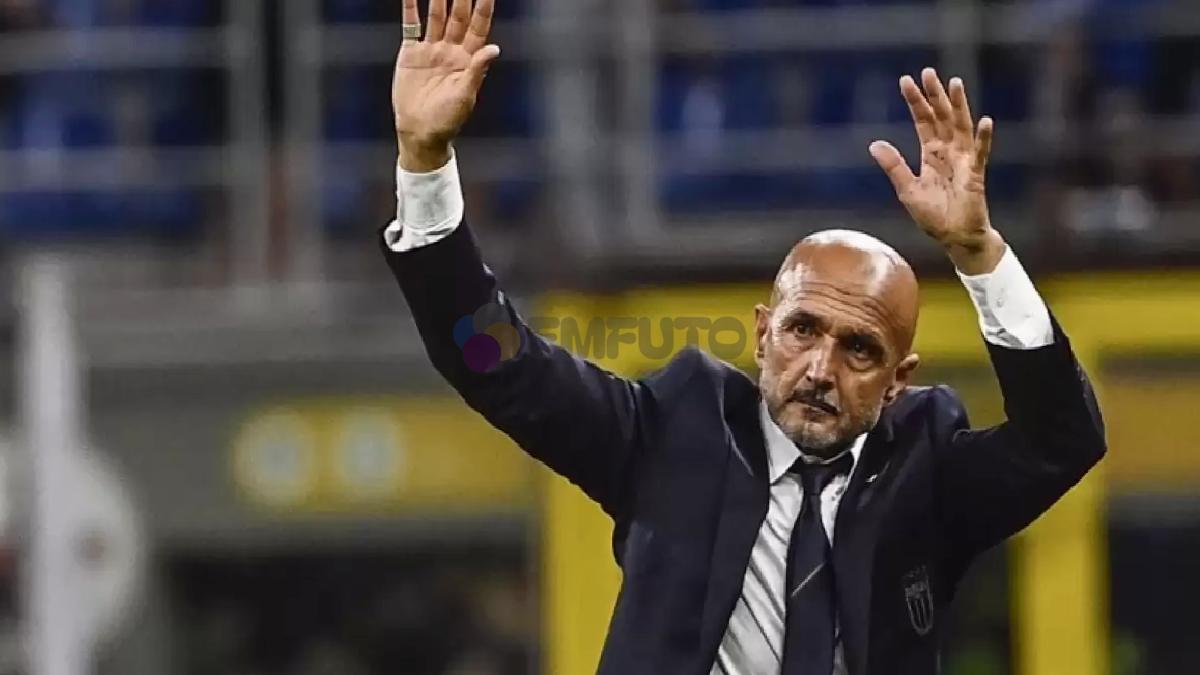 fenerbahcede-unlu-hoca-listede-on-siraya-gecti-kadroyu-cok-begendi-gelmeye-sicak-bakiyor-0-fMxlvB5y Fenerbahçe'de ünlü hoca listede ön sıraya geçti! Kadroyu çok beğendi, gelmeye sıcak bakıyor...