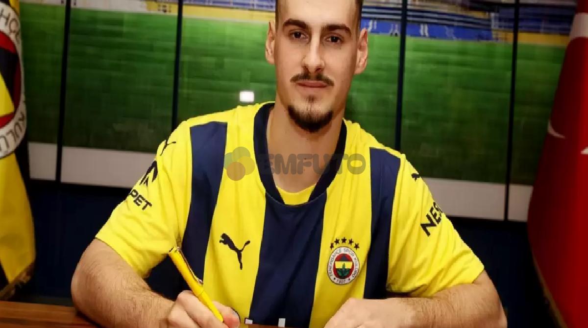 fenerbahceden-guney-kibrisa-transfer-oluyor-mutabakat-saglandi-0-a5YWpRt4 Fenerbahçe'den Güney Kıbrıs'a transfer oluyor! Mutabakat sağlandı