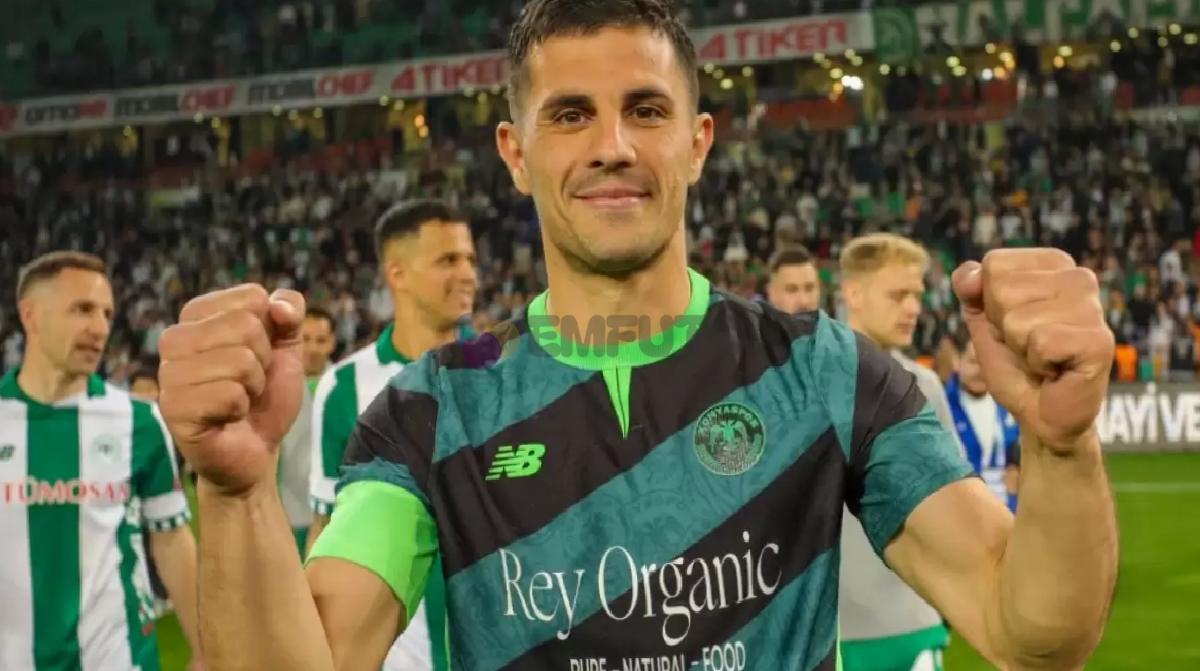 konyasporda-flas-ayrilik-mukavelesi-feshedildi-0-YEIKkaKJ Konyaspor'da flaş ayrılık! Mukavelesi feshedildi