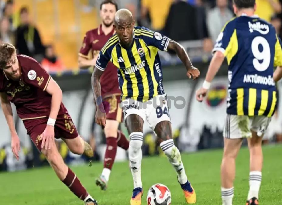 macin-akabinde-bu-turlu-seslendi-yaka-kamerasi-takmayi-ihtilal-sanan-federasyon-lideri-3-hUYuRgXC Maçın akabinde bu türlü seslendi: "Yaka kamerası takmayı ihtilal sanan federasyon lideri..."