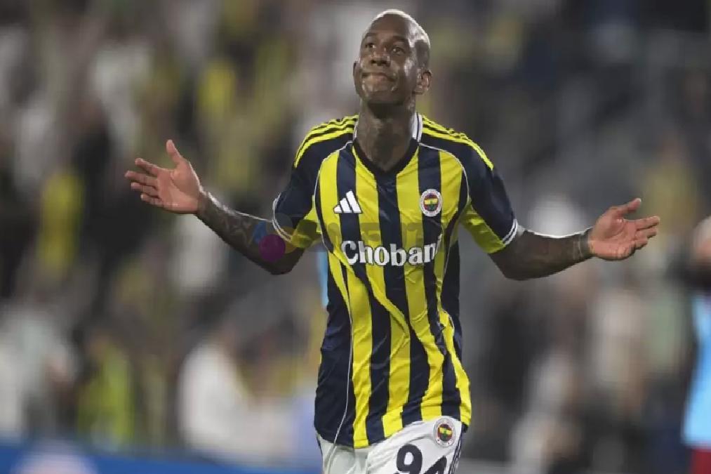 mehmet-demirkoldan-flas-tedesco-tezi-o-da-oynatmayacak-idmana-bile-almayabilir-0-hTudak3g Mehmet Demirkol'dan flaş Tedesco tezi: "O da oynatmayacak. İdmana bile almayabilir..."