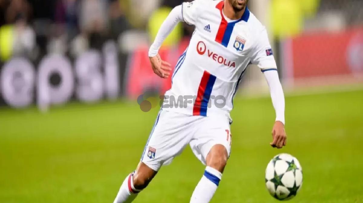 resmen-duyurdular-rachid-ghezzal-geri-donuyor-0-NjDJPrON Resmen duyurdular! Rachid Ghezzal geri dönüyor