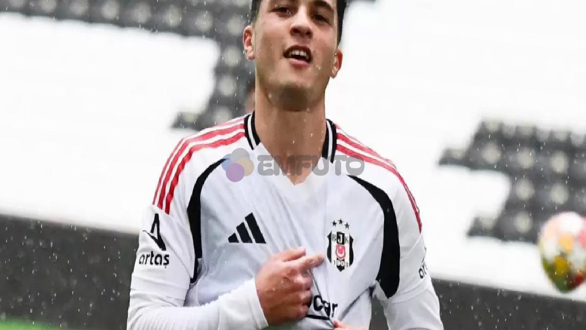 sergen-yalcindan-birinci-11de-surpriz-karar-sol-kanat-18-yasindaki-gence-emanet-0-hDbT3jwC Sergen Yalçın'dan birinci 11'de sürpriz karar! Sol kanat 18 yaşındaki gence emanet