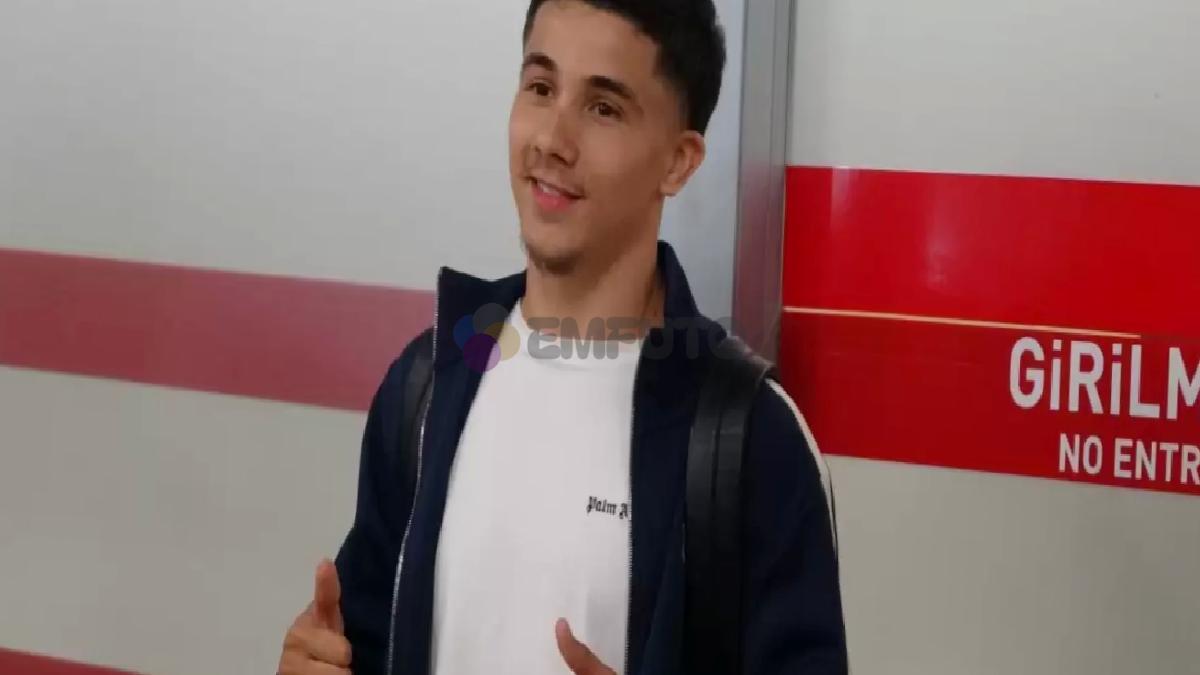 trabzonsporun-yeni-transferi-benjamin-bouchouari-trabzona-geldi-0-AyFvRn5S Trabzonspor'un yeni transferi Benjamin Bouchouari, Trabzon'a geldi