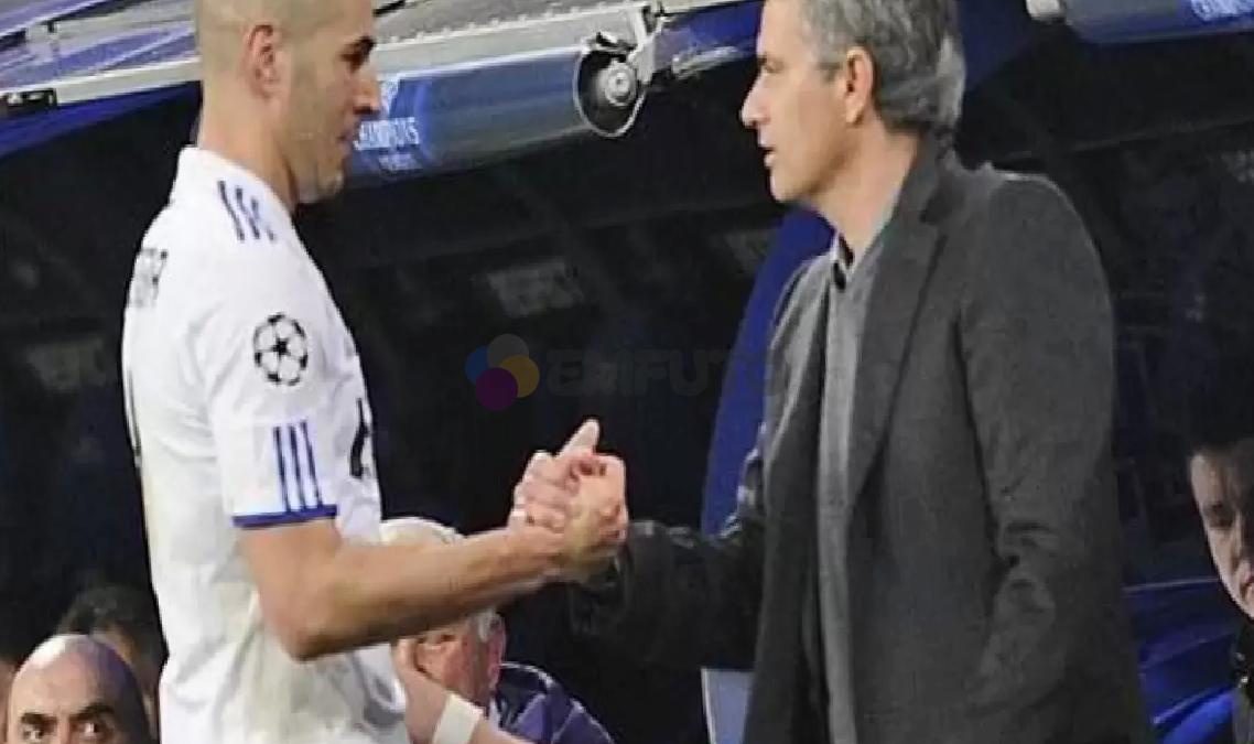 jose-mourinhodan-eski-oyuncusuna-transfer-telefonu-0-9s1EcggU Jose Mourinho'dan eski oyuncusuna transfer telefonu!