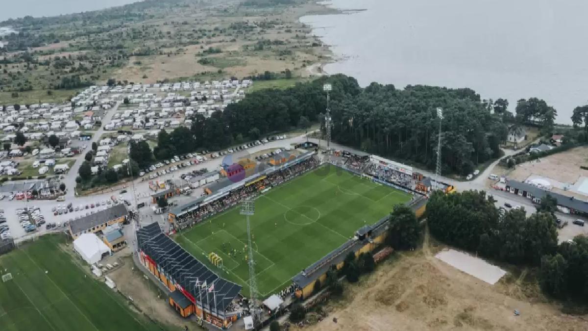 postaci-gozlemci-okul-muduru-teknik-direktor-sampiyonluga-kosuyorlar-0-IijlM1Ae Postacı gözlemci, okul müdürü teknik direktör... Şampiyonluğa koşuyorlar