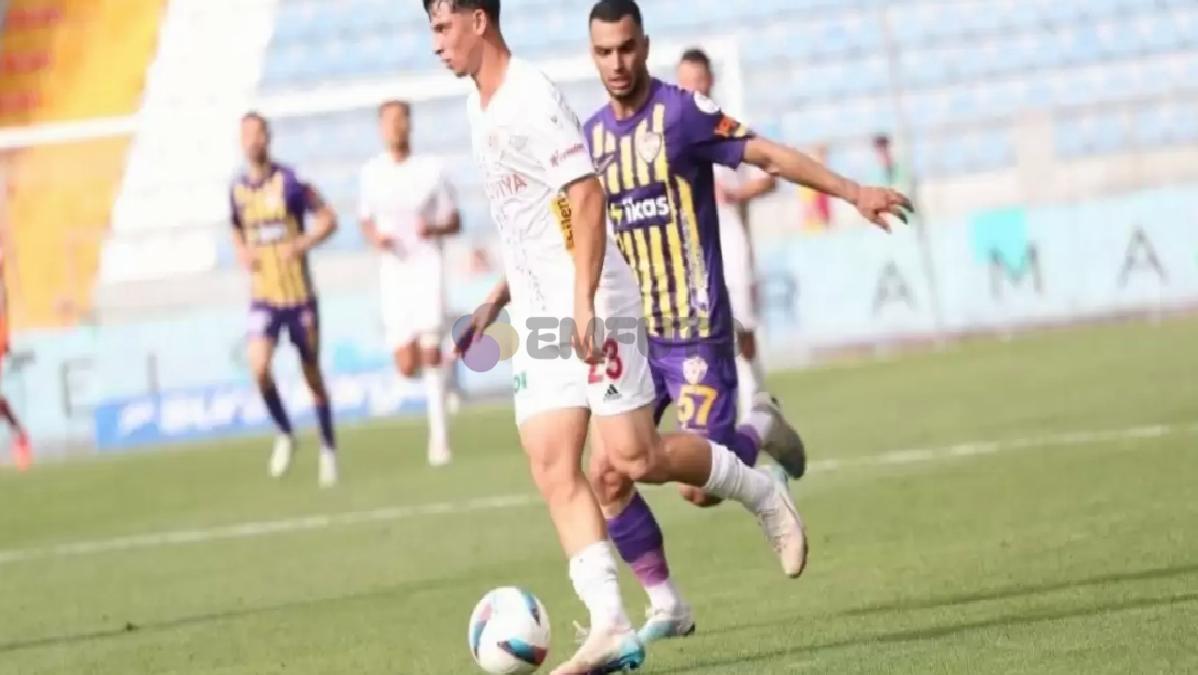 fenerbahce-maci-oncesi-surpriz-karar-emre-belozoglu-genc-isme-formayi-veriyor-0-EPJbhmZ3 Fenerbahçe maçı öncesi sürpriz karar! Emre Belözoğlu genç isme formayı veriyor