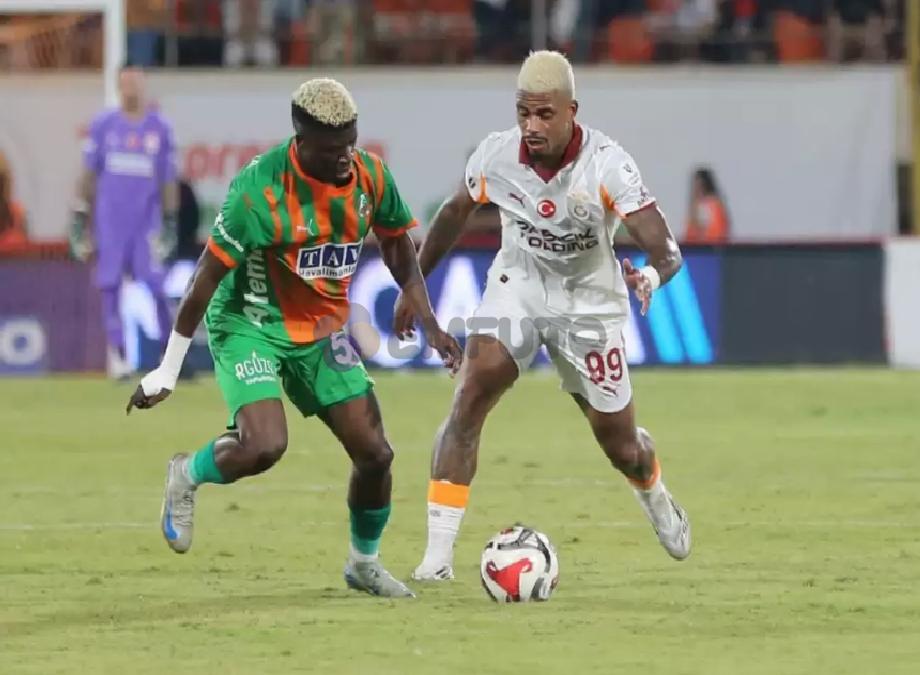 galatasarayda-liverpool-maci-oncesi-telas-yaratan-5-sorun-3-g2SLCVED Galatasaray'da Liverpool maçı öncesi telaş yaratan 5 sorun!